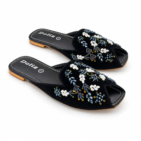 Soraia Pump Black